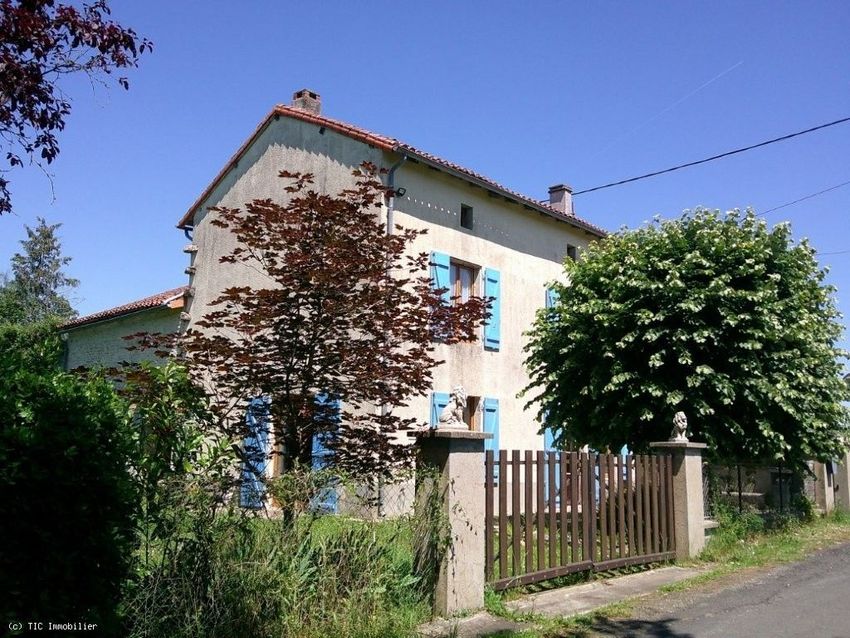 Image Façade à  maison individuelle de Charroux
