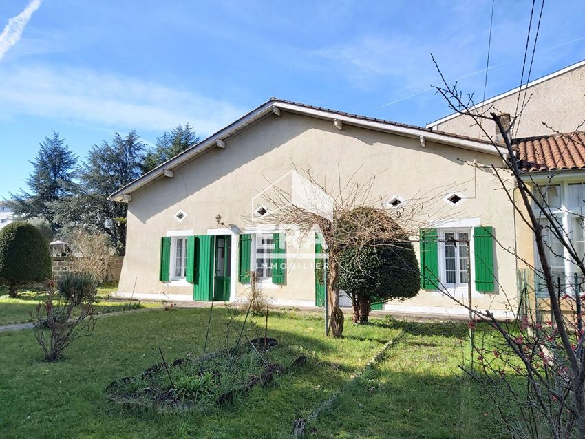 Image Façade à  maison mitoyenne de Sainte-Foy-la-Grande
