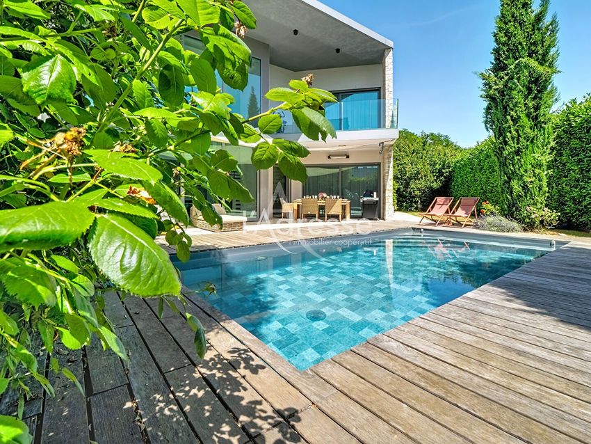 Image Piscine à  maison d'architecte de Chessy