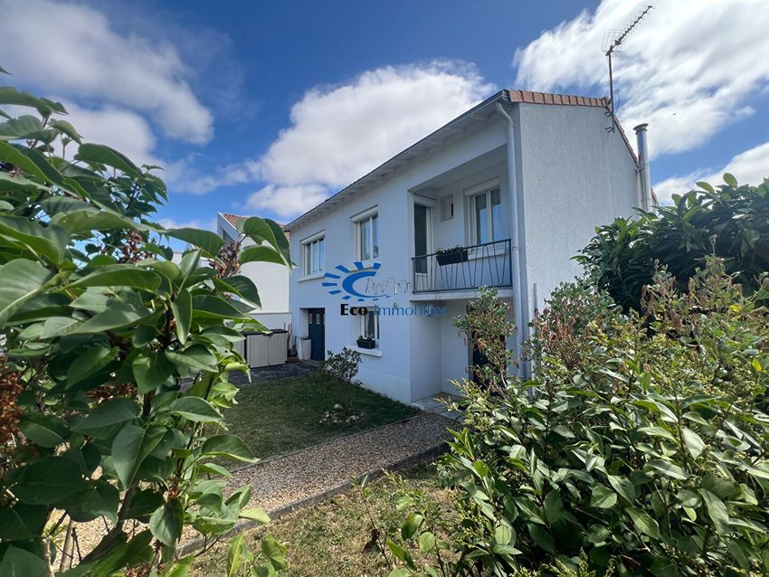 Image Façade à  maison individuelle de Lagord