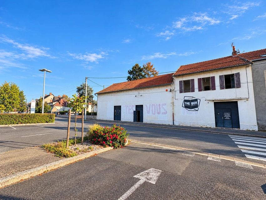Image Façade à local de Varennes-sur-Allier