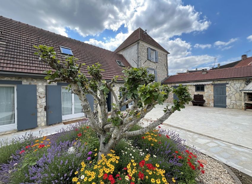 Image Façade à  maison mitoyenne de May-en-Multien