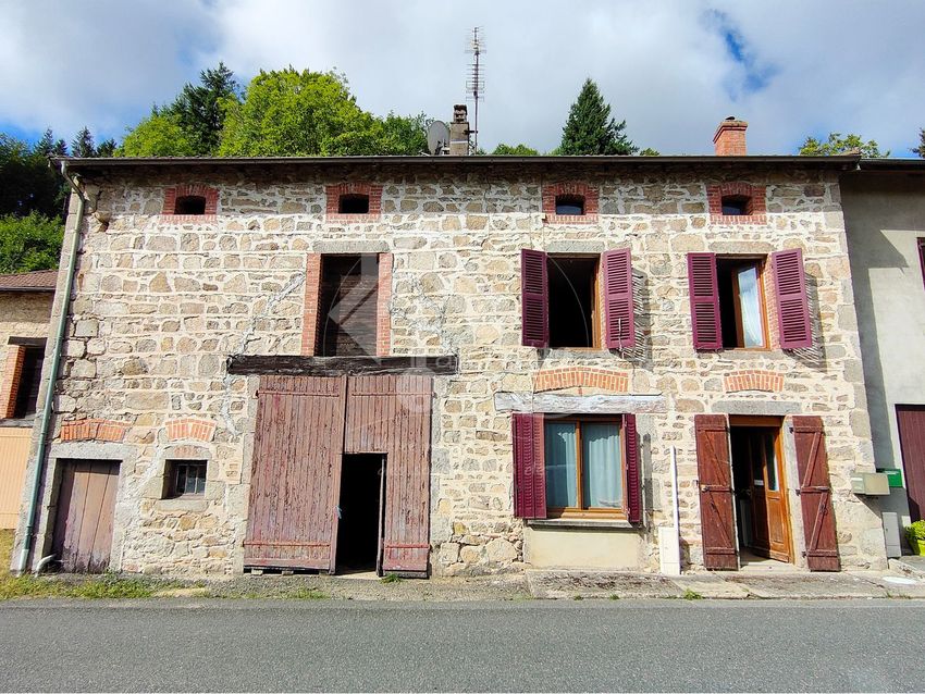 Image Façade à  maison individuelle de Laprugne