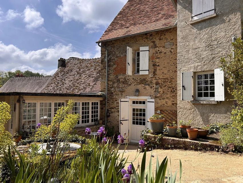Image Façade à  maison individuelle de Saint-Benoît-du-Sault