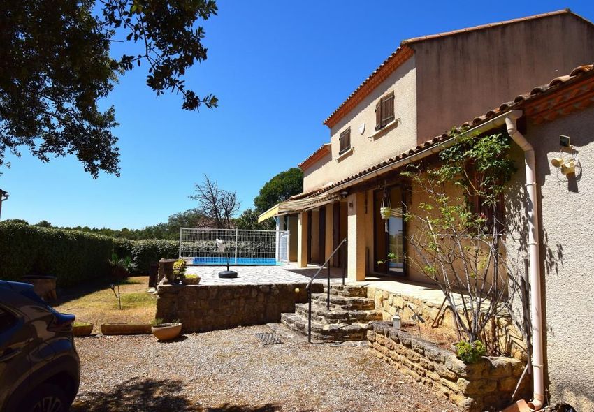Image Façade à  maison individuelle de Vers-Pont-du-Gard