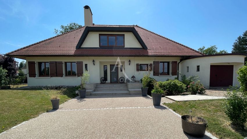 Image Façade à  maison individuelle de Lerrain