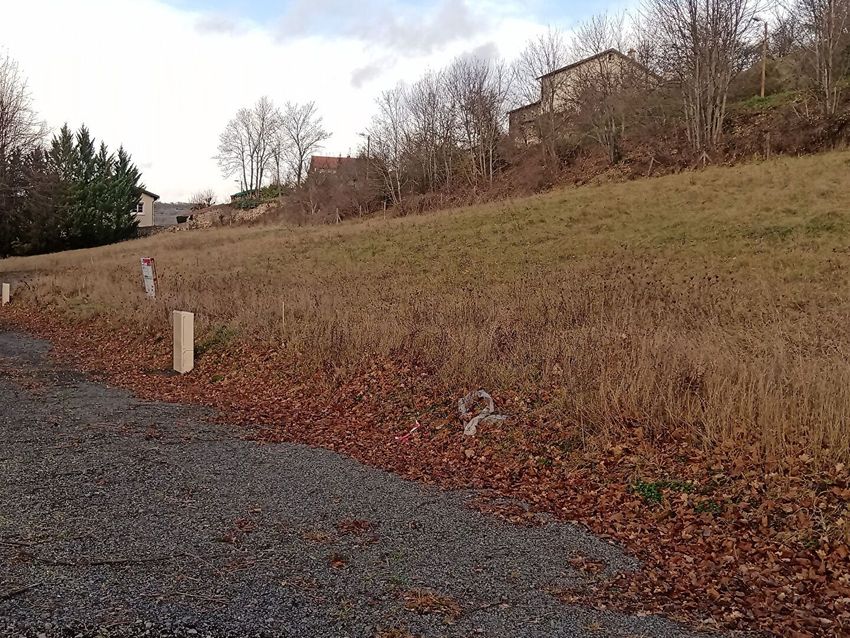 Image de terrain à Saint-Germain-Laprade