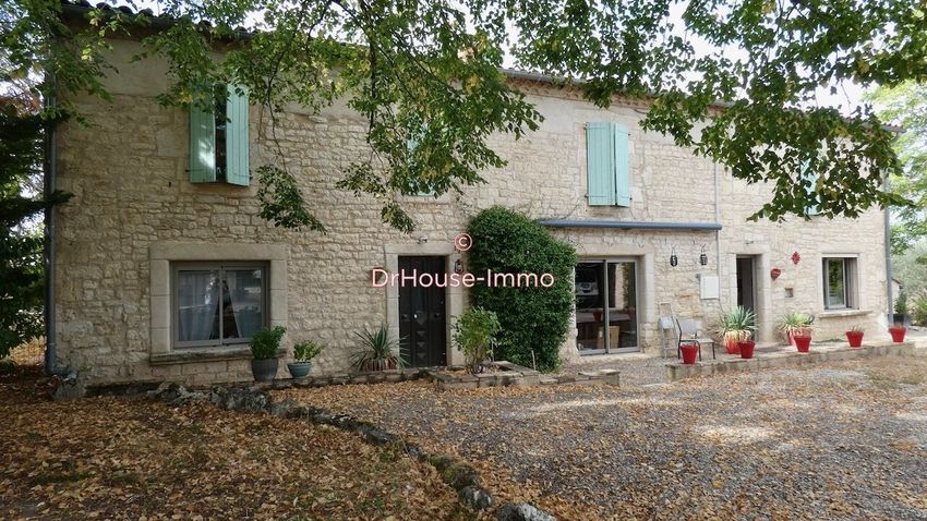 Image Façade à  villa de Frausseilles