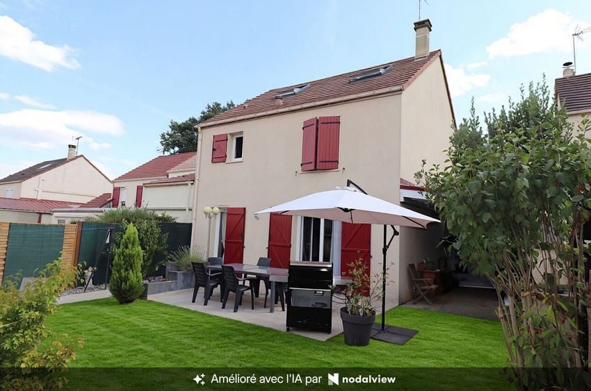 Image Façade à  maison mitoyenne de Saint-Thibault-des-Vignes