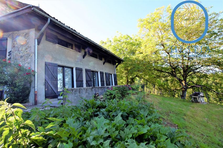 Image Façade à  maison individuelle de La Sure en Chartreuse