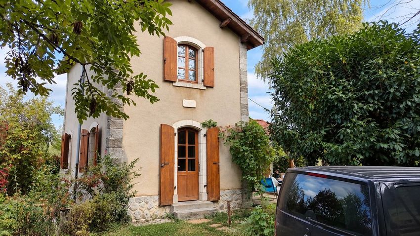 Image Façade à  maison individuelle de Lescure