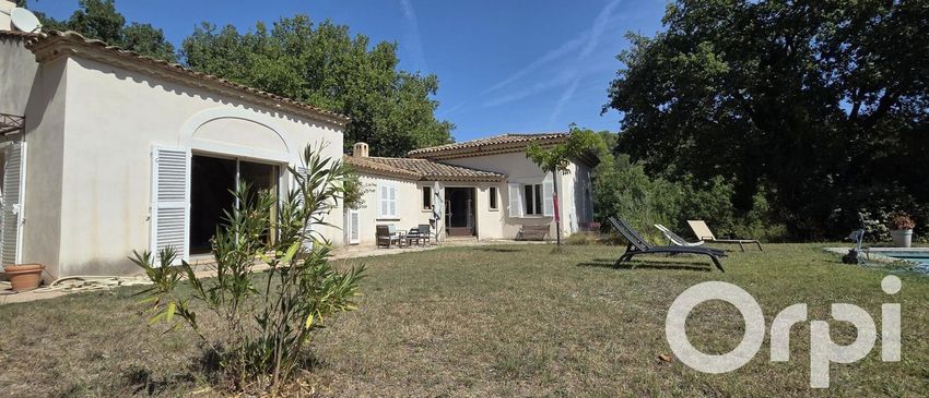 Image Façade à  maison individuelle de Peynier