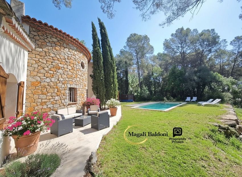 Image Piscine à  villa de La Motte