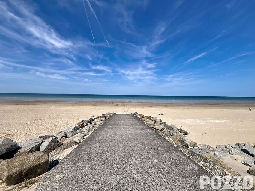 Image Vue à terrain de Saint-Pair-sur-Mer