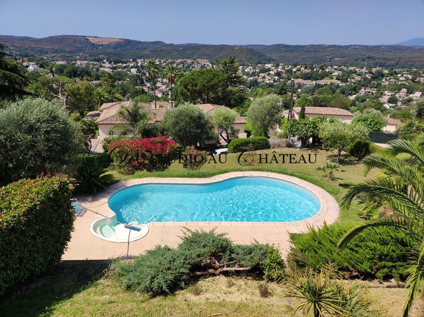 Image Piscine à  maison individuelle de Cagnes-sur-Mer
