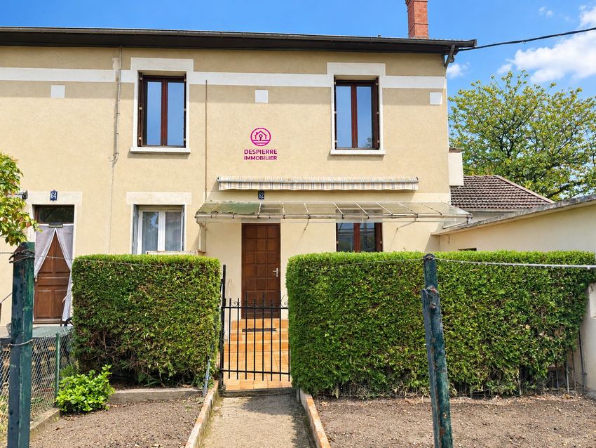 Image Façade à  maison individuelle de Salaise-sur-Sanne
