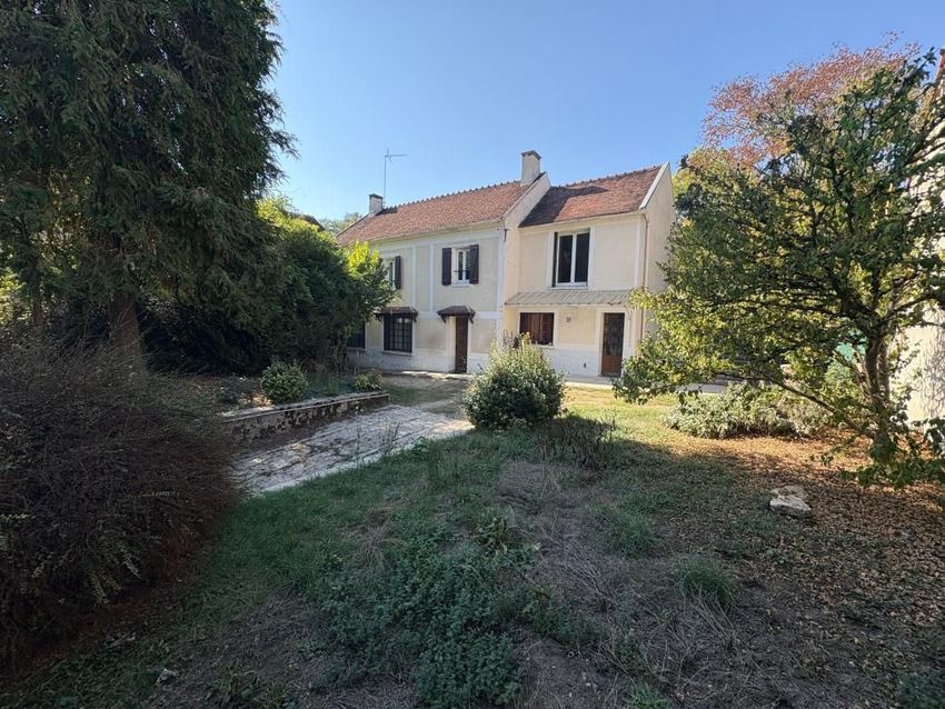 Image Façade à  maison individuelle de Saint-Cyr-sur-Morin