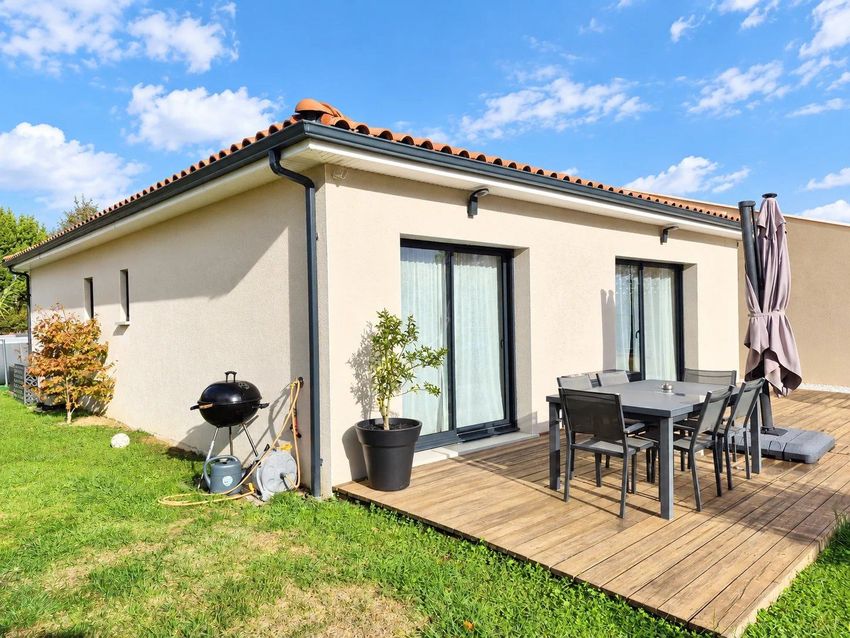 Image Façade à  maison individuelle de Gragnague