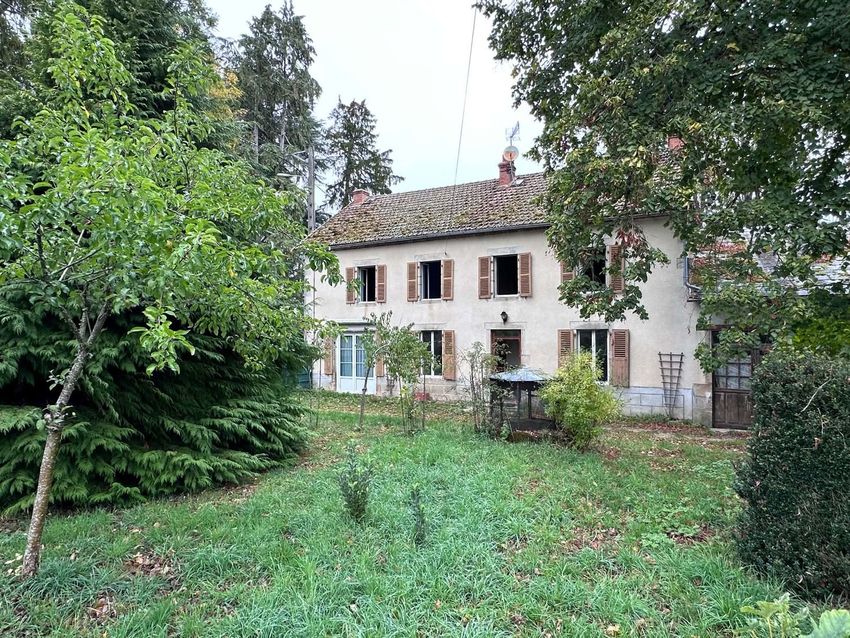 Image Façade à  maison individuelle de Charensat