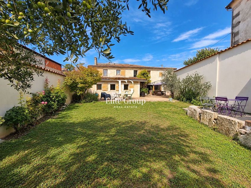 Image Façade à  maison individuelle de Triac-Lautrait
