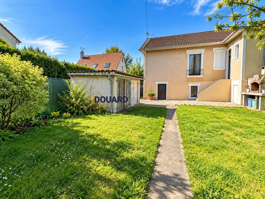 Image Façade à  maison individuelle de Houilles