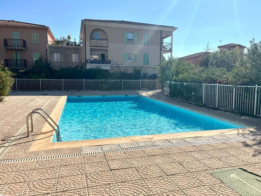 Image Piscine à appartement de Le Cannet