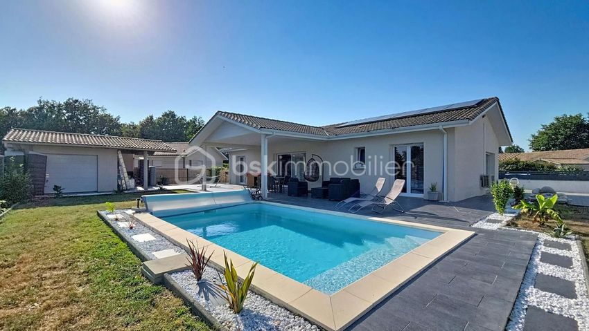 Image Piscine à  maison individuelle de Belin-Béliet