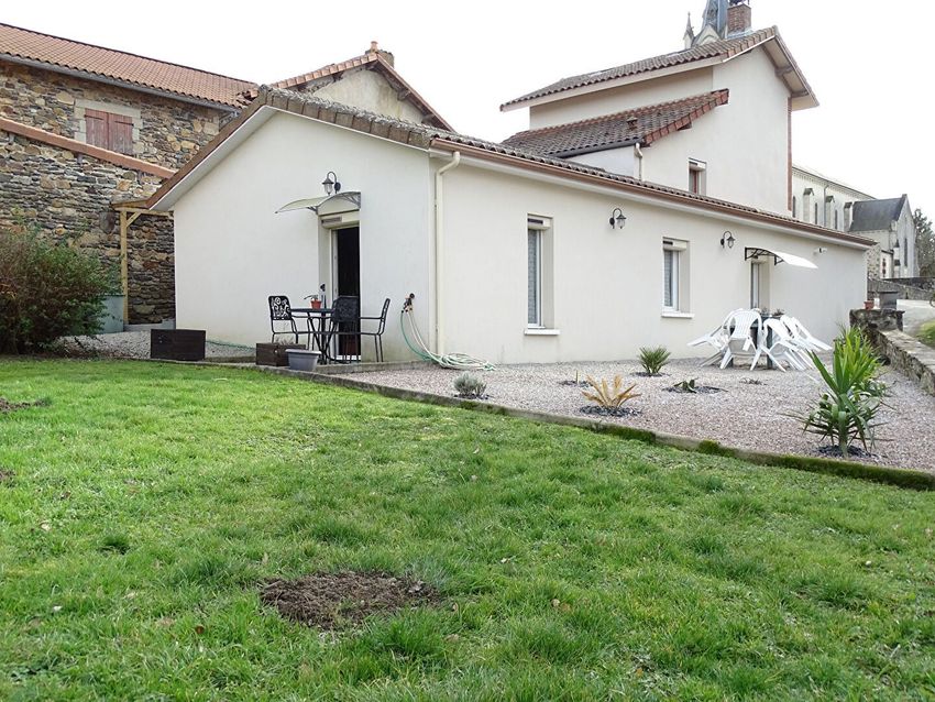 Image Façade à  maison individuelle de Beynac