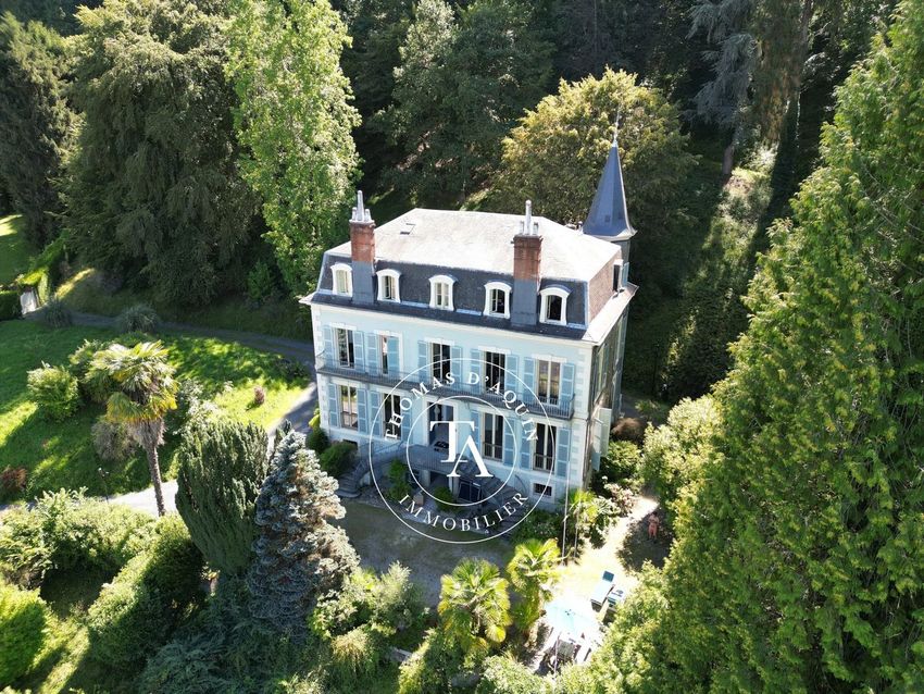Image Façade à  maison de maître de Bagnères-de-Bigorre