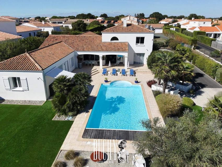 Image Piscine à  maison individuelle de Talmont-Saint-Hilaire