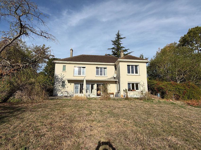 Image Façade à  maison individuelle de Saint-Jean-les-Deux-Jumeaux