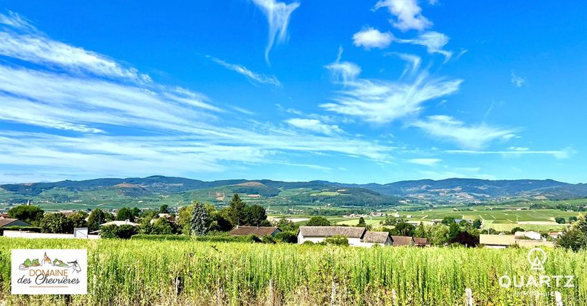 Image Vue à terrain de Chevagny-les-Chevrières