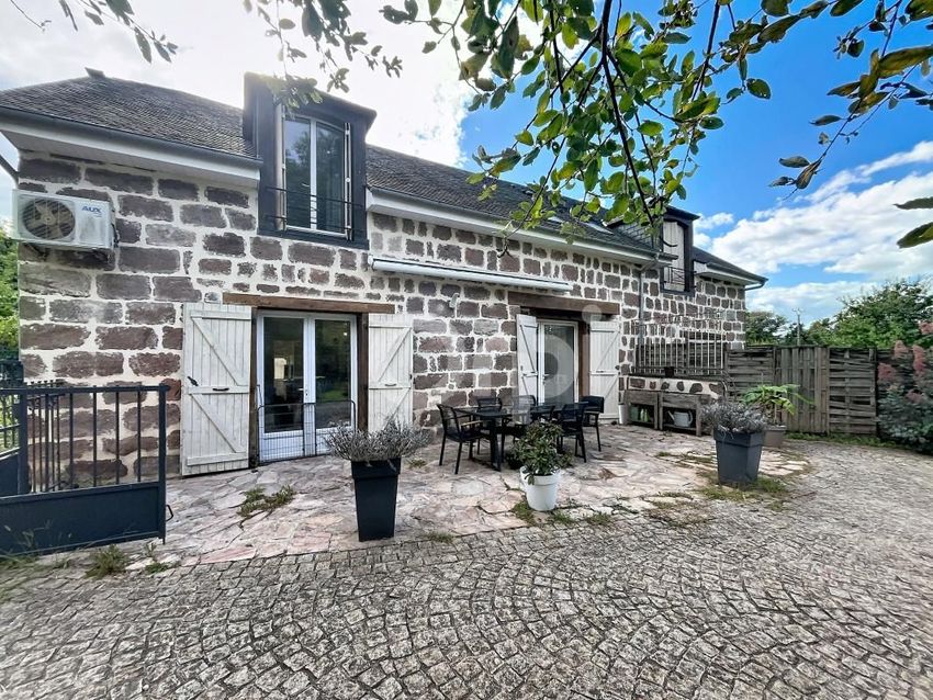 Image Façade à  propriété agricole de Donzenac