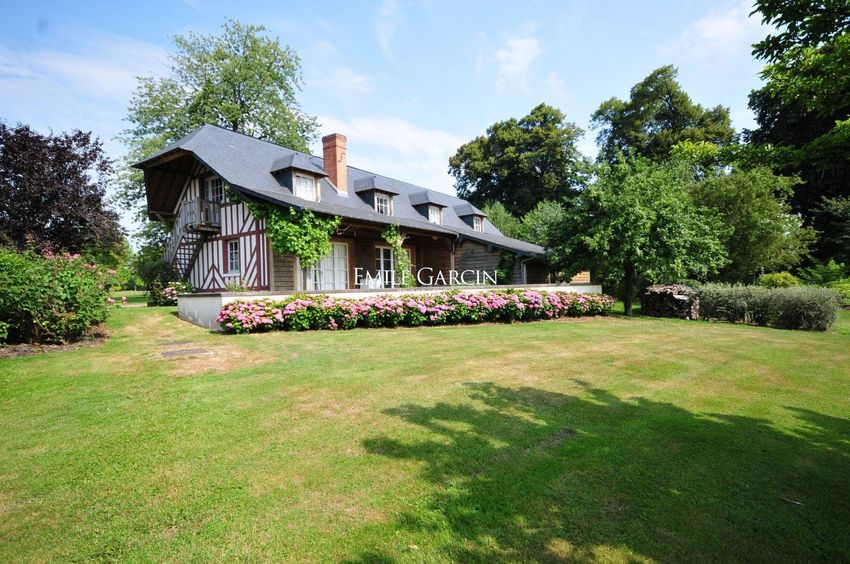Image Façade à  manoir de Quetteville