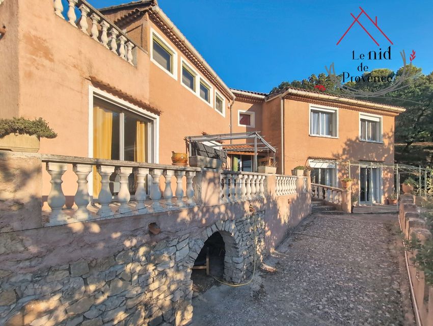 Image Façade à  maison individuelle de Piolenc