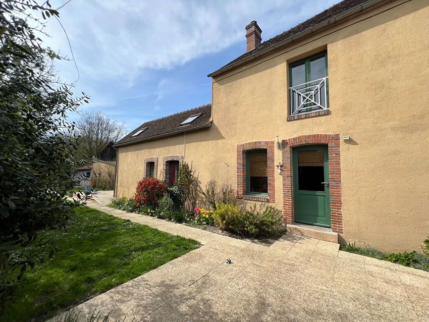 Image Façade à  maison individuelle de Bailleau-Armenonville