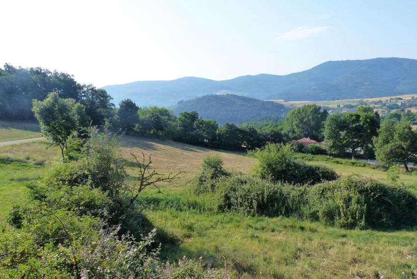 Image Vue à terrain de Vanosc