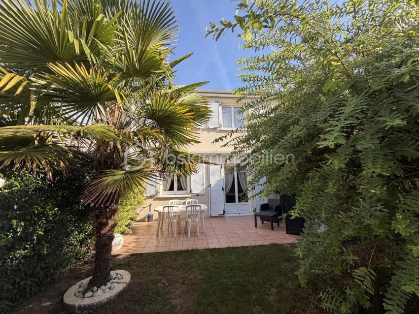 Image Façade à  maison individuelle de Chilly-Mazarin