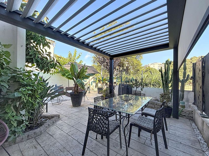 Image Terrasse à  maison individuelle de Ajaccio