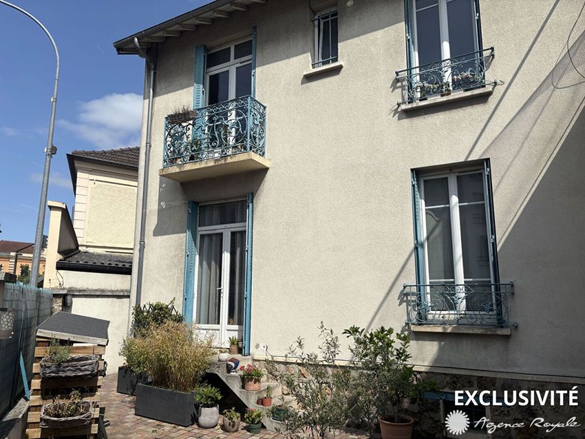Image Façade à  maison individuelle de Saint-Germain-en-Laye