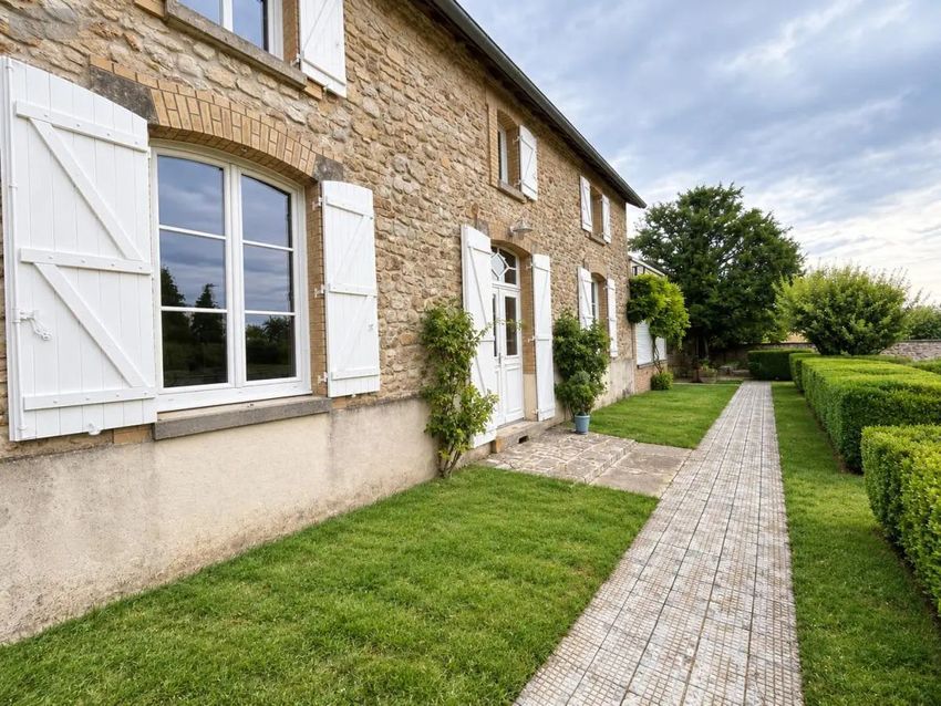 Image Façade à  maison individuelle de Lhéry