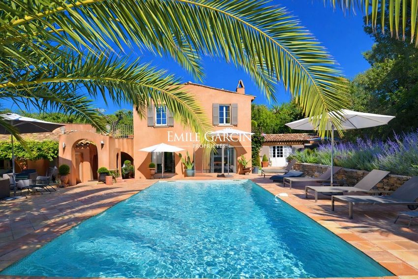 Image Piscine à  villa de Saint-Tropez