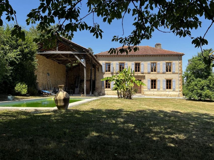 Image Façade à  maison individuelle de Nizan-Gesse