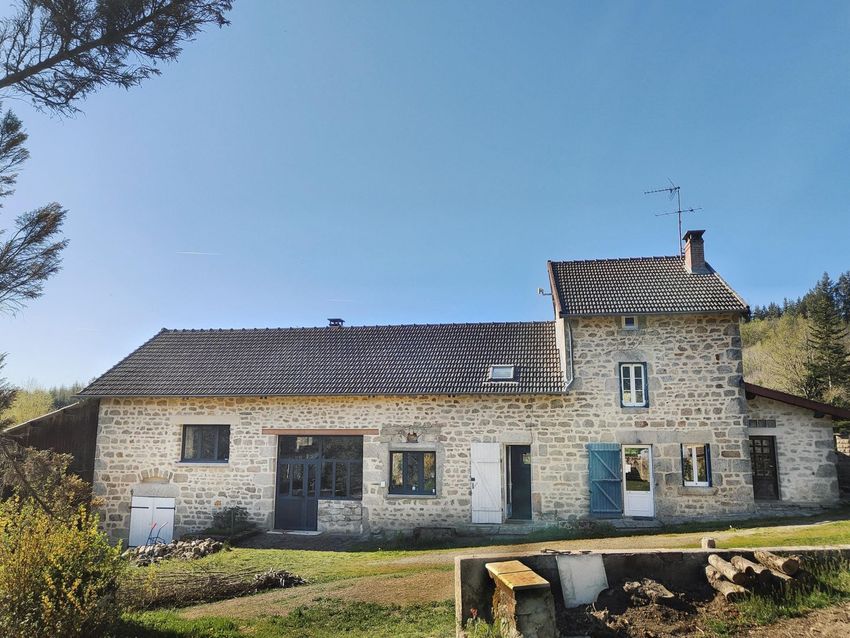 Image Façade à  maison individuelle de Champnétery