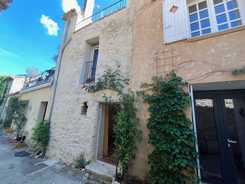Image Façade à  maison mitoyenne de Malaucène