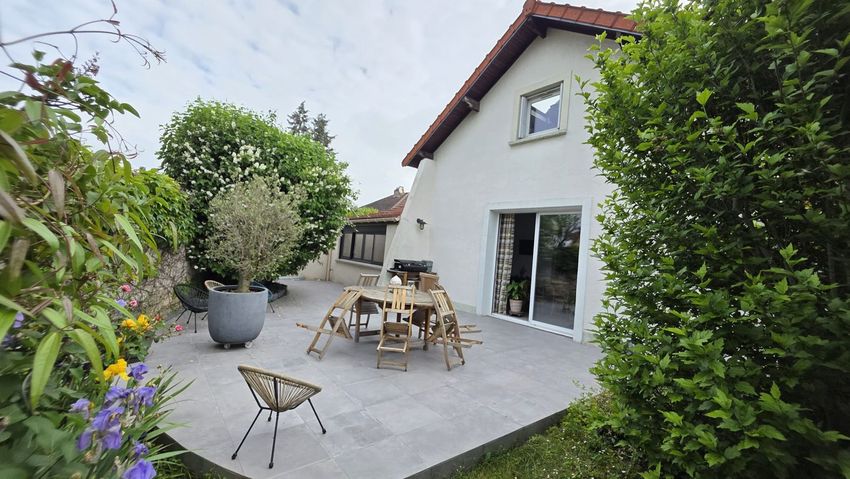 Image Terrasse à  maison individuelle de Tremblay-en-France