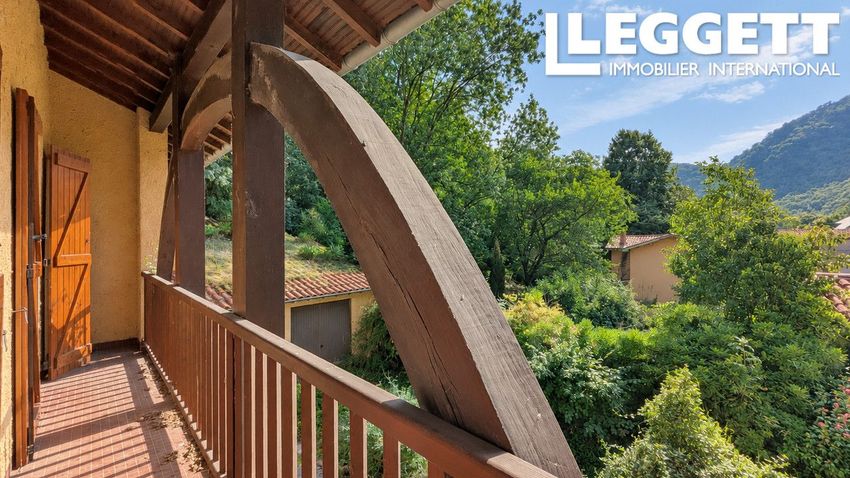 Image Terrasse à  propriété agricole de Luscan