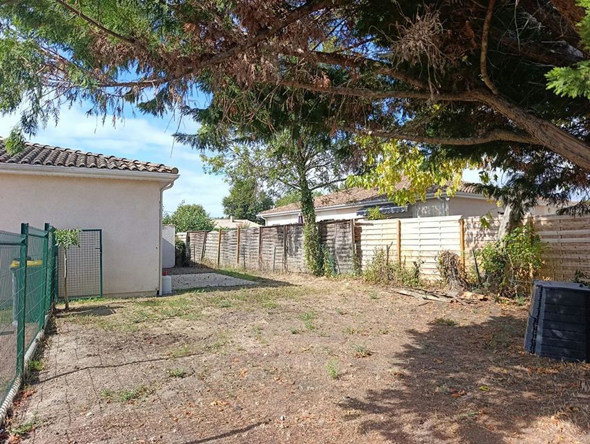 Image Façade à  maison mitoyenne de Saint-Loubès