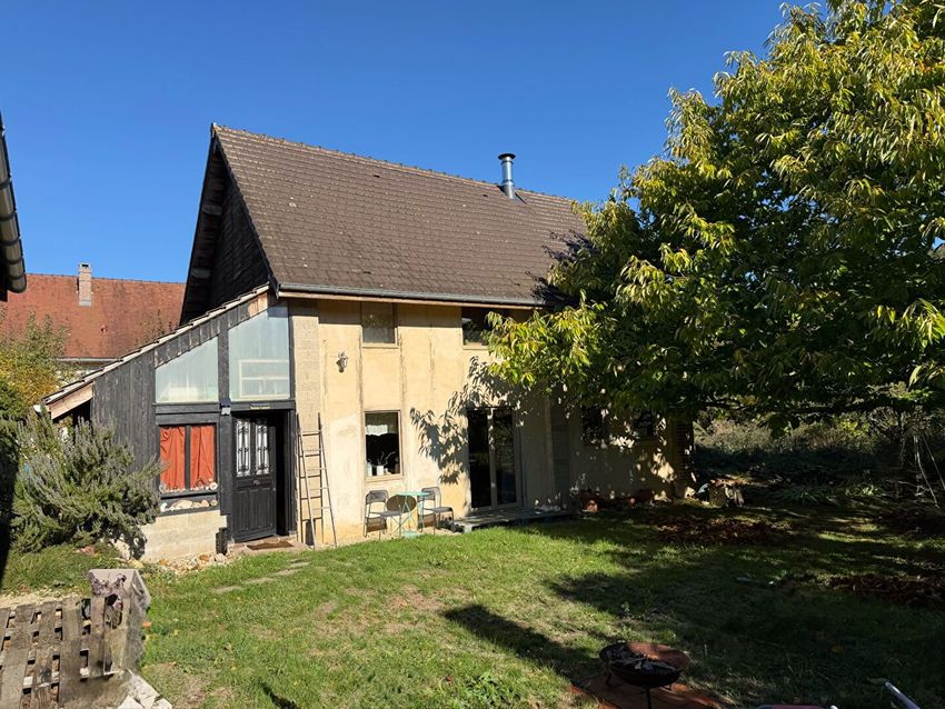 Image Façade à  maison de village de Vosnon