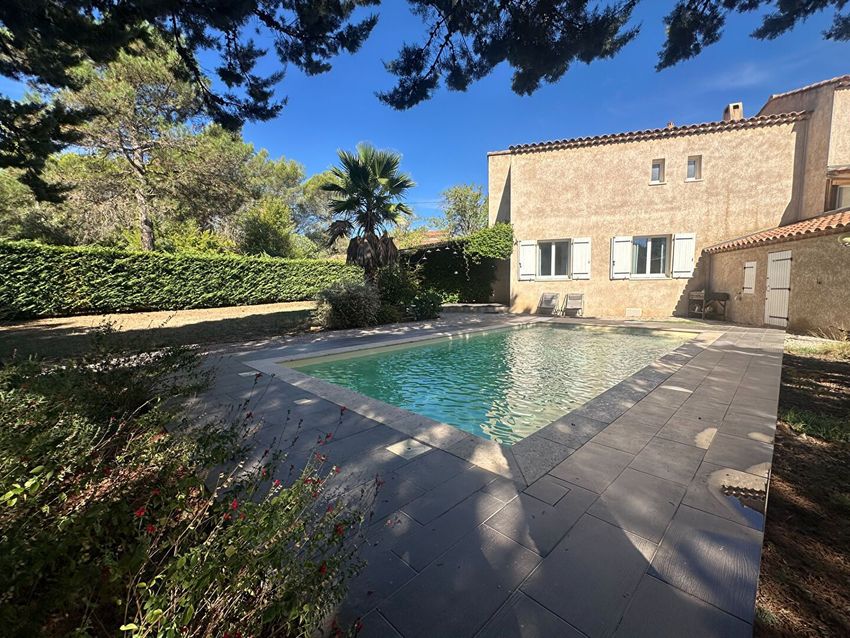 Image Piscine à  maison individuelle de Saint-Maximin-la-Sainte-Baume